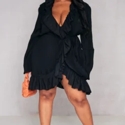 Plus Robe Droite Cache-coeur Plissée Noire