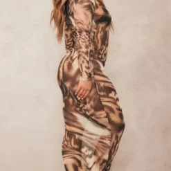 Shape Robe Longue En Mesh Marron à Imprimé Léopard Et Manches Longues -Jolie Vêtue Soldes Magasin 48b41554814f00f6f37557616a8650e5fca0684c cnd5365 2