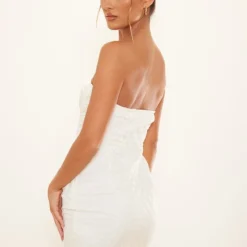 Robe Bustier Moulante Crème Matelassée à Armatures Et Détail Poches 8 Robe Bustier Moulante Crème Matelassée à Armatures Et Détail Poches -Jolie Vêtue Soldes Magasin 4a97d9317c666b05abe58855fbe7b55d9a862293 cne3765 2