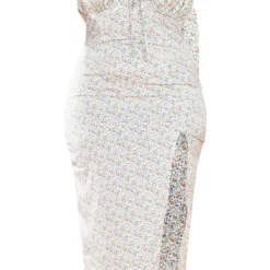 Plus Robe Mi-longue Blanche à Petites Fleurs 11 Plus Robe Mi-longue Blanche à Petites Fleurs -Jolie Vêtue Soldes Magasin 4b28062584bf3a183e8d0740613bc7a04f810ac9 cmy4337 6