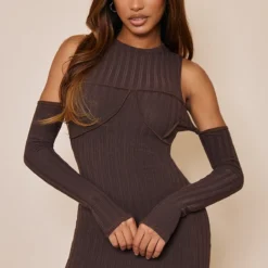 Robe Moulante Côtelée Marron Chocolat à épaules Dénudées Et Coutures Apparentes