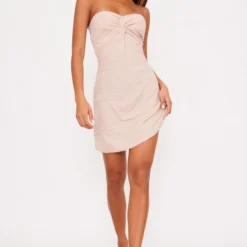 Robe Droite Bustier Texturée Gris Pierre Torsadée -Jolie Vêtue Soldes Magasin 4d462fc5d2b0c456687a8c1fbf619a40a89ee1e3 cne6503 3