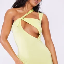Robe Asymétrique Longue Très Moulante Vert Citron à Bretelle Nouée -Jolie Vêtue Soldes Magasin 4db581ed6f965b3231ca53586dfc970f3bd17fb9 cne1451 4