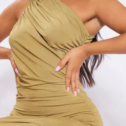 Petite Robe Mi-longue Moulante Asymétrique Vert Olive à Fronces -Jolie Vêtue Soldes Magasin 4f829cb6600e83010c0aa950c3b087c48aa2cbf7 cmw7017 5