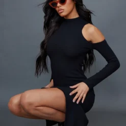 Robe Mi-longue Noire Côtelée à épaules Dénudées Et Fente -Jolie Vêtue Soldes Magasin 51fe375b7a8e2ccb08795c7bbc01776deff36729 cnb8094 3