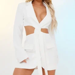 Robe Blazer Blanche Décolletée Découpée à Détail Noué 9 Robe Blazer Blanche Décolletée Découpée à Détail Noué -Jolie Vêtue Soldes Magasin 52f0eebd0c539a3f7215f990360facecea3624af cnd2333 3