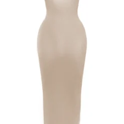 Robe Longue Dorée Métallisée à Coutures Avec Col Bénitier Et Bretelles -Jolie Vêtue Soldes Magasin 52f621108407cbf3b4f6c522222a3dad6af24dc9 cne4602 5