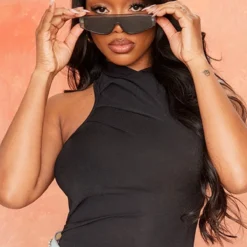 Shape Mini Robe Noire En Mesh Transparent à Côtés Froncés Et Capuche -Jolie Vêtue Soldes Magasin 55b46e8562ccc1c1709152d252e09ff740e4c7fe cne3641 4