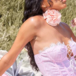 Robe-corset Fendue Mi-longue Rose Pastel Imprimé Vichy à Bordure En Dentelle -Jolie Vêtue Soldes Magasin 57b70492e24b5038579568cc2f91cc919eed054f cnd8896 4