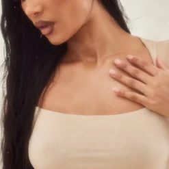 Robe Moulante En Suédine Crème à Col Carré Et Mancherons -Jolie Vêtue Soldes Magasin 582f89134eb71ca38b8911ce02f566a57f8731c4 cnd1325 4