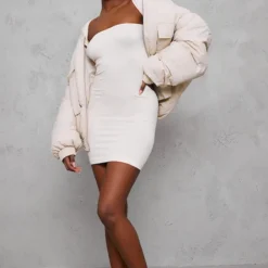 Robe Moulante écrue à Contours Structurés Et Mancherons -Jolie Vêtue Soldes Magasin 58e5619d9b0150ca5f4c80741c8c2028f283e3ca cnc2888 3