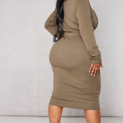 Plus Robe Mi-longue Vert Olive à Bretelles Et Manches Longues 7 Plus Robe Mi-longue Vert Olive à Bretelles Et Manches Longues -Jolie Vêtue Soldes Magasin 595b1d8813314830f2cfb5ef9092c2eb241f0495 cnb6938 2