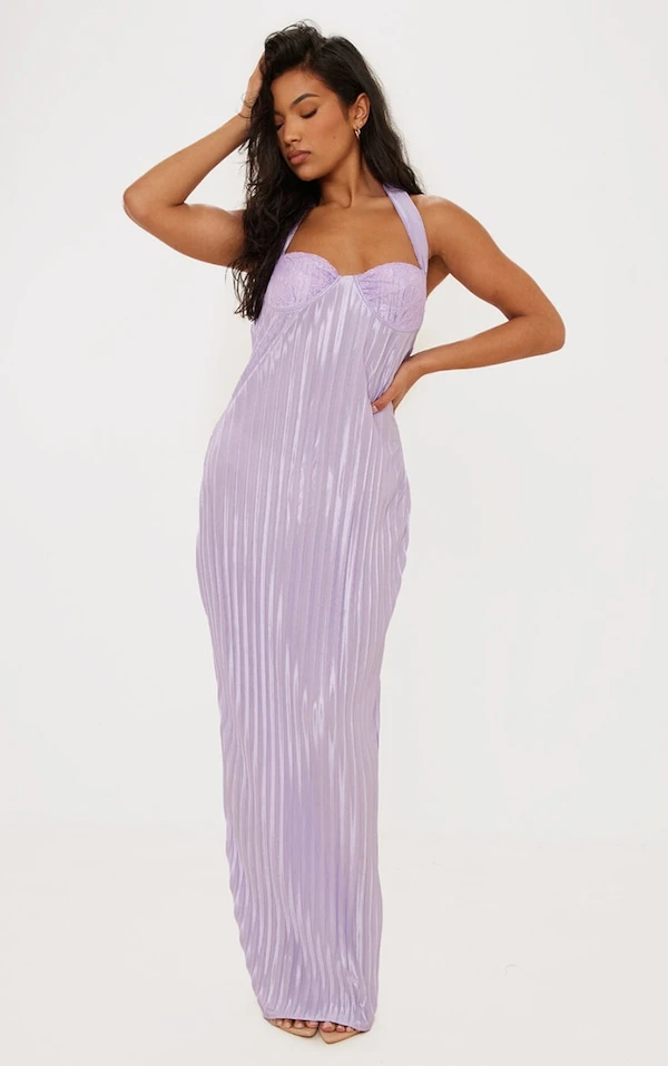 Robe Longue Très Plissée Lilas à Bonnets En Dentelle 3 Robe Longue Très Plissée Lilas à Bonnets En Dentelle