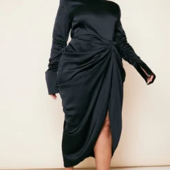 Plus Robe Mi-longue Satinée Drapée Noire à Col Montant -Jolie Vêtue Soldes Magasin 5f0e094c45c381958fe301870afa7c89ffa2fd4e cne0808 3