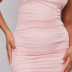 Robe Longue En Mesh Très Froncé Rose Croisée Sur Le Cou -Jolie Vêtue Soldes Magasin 6075806bcfba48c85da8f5d4806d317a8e34fd8d cnc6216 4