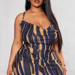 Plus Robe Moulante Plissée Marron à Imprimé Zèbre Et Col Bénitier -Jolie Vêtue Soldes Magasin 6152049a908e86c30afe85df5f6f5d1e53f57e44 cnc9752 1