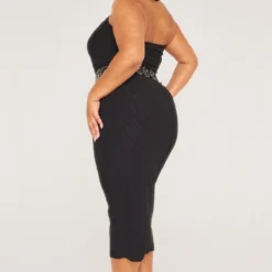 Plus Robe Mi-longue Texturée Noire Dos Nu 8 Plus Robe Mi-longue Texturée Noire Dos Nu -Jolie Vêtue Soldes Magasin 62c63365219111f7f7aeff23e9a76e774a1b60a7 cne4157 2