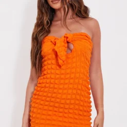 Robe Bustier Moulante Orange Texturée Nouée Sur Le Devant