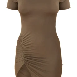 Robe Moulante En Jersey Vert Olive Foncé à Manches Courtes Et Côté Froncé 11 Robe Moulante En Jersey Vert Olive Foncé à Manches Courtes Et Côté Froncé -Jolie Vêtue Soldes Magasin 63337bbc5381bb12af53ec213fe0406bcaf3cf78 cnc8329 5