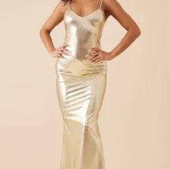 Robe Longue Dorée Métallisée à Liserés Et Bretelles