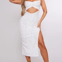 Robe Longue Blanche Découpée Brodée à Bretelles Et Buste Froncé -Jolie Vêtue Soldes Magasin 68477daa95a83bead9db89914cdae11abfb97f71 cnd8929 3