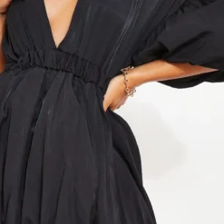Robe Droite Noire à Manches Et Jupe Bouffantes -Jolie Vêtue Soldes Magasin 685c777e55286489e7cf43b3de0b7c4506a207e6 cms3816 5