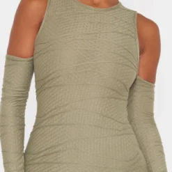 Robe Moulante Texturée Vert Sauge Kaki à épaules Dénudées Détail Manches -Jolie Vêtue Soldes Magasin 6a3e877ac5222d81109d27732eaaf0271be2b68d cna0945 4