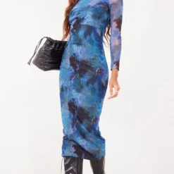 Robe Mi-longue Bleue Fleurie En Mesh à Manches Longues Et Taille Torsadée -Jolie Vêtue Soldes Magasin 6a513cd2fb424623640e543f92ae95ae097189ef cna9167 3