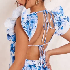 Robe Moulante Fleurie Bleue à Armatures Et Bretelles Volantées Dans Le Dos -Jolie Vêtue Soldes Magasin 6bc1139af9167311a1eb50865b371fb38399931a cne8486 4