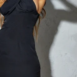 Petite Robe Moulante Noire Croisée Devant à Détail Buste -Jolie Vêtue Soldes Magasin 6d5204b82d100feab9e8e98cb141cd1e8c87fc1c cmt3166 5