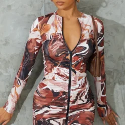 Robe Très Moulante Imprimé Abstrait Chocolat à Zip Et Fronces