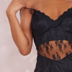 Robe Mi-longue En Dentelle Noire à Bretelles Et Détail Découpe -Jolie Vêtue Soldes Magasin 6eb2cf7d11e13e5b8a335e3494626d7a3239b8ab cne2688 4