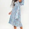 Robe Mi-longue Bleu Cendré Plissée à Imprimé Floral -Jolie Vêtue Soldes Magasin 7113baec3721292eb36243b26e77a35a9ce03b05 clx8305 1