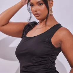 Plus Robe Longue Noire à Fleur Sur La Bretelle -Jolie Vêtue Soldes Magasin 714e15cf0fc8cd844693e3afb3588e8d6498bd84 cne4117 4