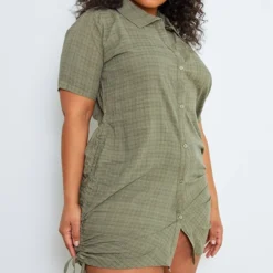 Plus Robe Chemise Vert Sauge à Côtés Froncés -Jolie Vêtue Soldes Magasin 7558be9b22f4dfad53a1a7d7b2d4388483822958 cmy8957 4