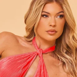 Robe Longue Plissée Rouge à Dos Nu Et Liens Noués -Jolie Vêtue Soldes Magasin 77a686ebf25fdb9c5abf6e1f40e312b8da9ee51a cne3009 4