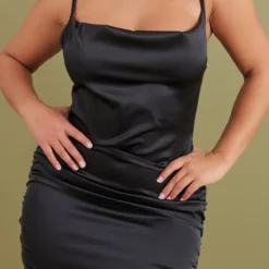 Shape Robe Moulante Stretch Satinée Noire Froncée à Col Bénitier -Jolie Vêtue Soldes Magasin 7aa8670f382e3c2e13beb3eef0c3d2ec6f24dce5 cnc4565 4