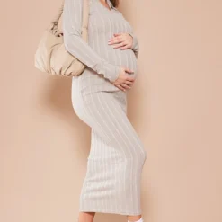 Maternité Robe De Grossesse Longue Côtelée Avoine à Col -Jolie Vêtue Soldes Magasin 7ac6a9b9ff6f76846bffad9de5ac09bdcc943a8b cnd3128 3