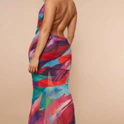 Shape Robe Longue En Mousseline De Soie à Imprimé Multicolore Drapée Devant -Jolie Vêtue Soldes Magasin 7bb1175d239cabda1eb8200a1408445a3ea1ce96 cnd5192 2