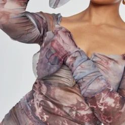 Robe Moulante En Mesh Imprimé Renaissance Multicolore Froncé à Barre En V -Jolie Vêtue Soldes Magasin 7c50708a2140844e81a92f1f1016002435231e1b cnd0393 4