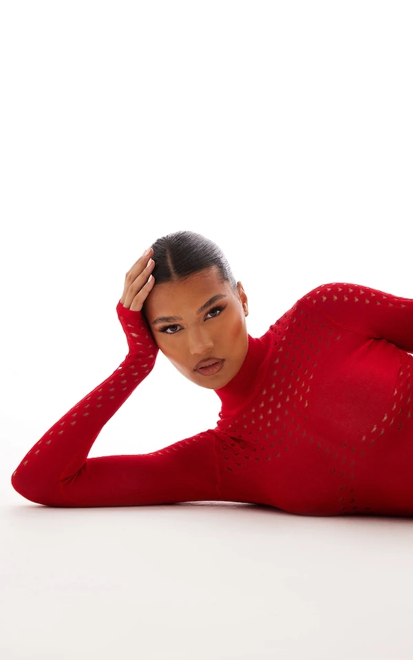 Robe En Maille Tricot Transparente Rouge à Parties Contrastantes 6 Robe En Maille Tricot Transparente Rouge à Parties Contrastantes – Image 4