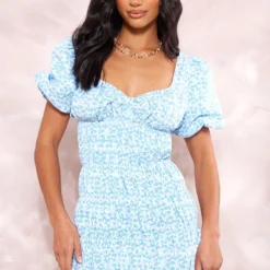 Petite Mini-robe Fleurie Bleu à Manches Bouffantes -Jolie Vêtue Soldes Magasin 7e5ab15085cbbad97d7c4a8596f6ea781a42782b cne2101 1
