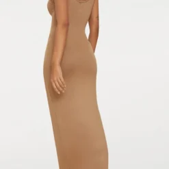 Robe Longue Basique Camel 7 Robe Longue Basique Camel -Jolie Vêtue Soldes Magasin 7e9f71b6a167ebaedd1eea32242e72d1dc94744d CLV9691 2