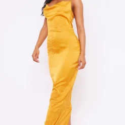 Robe Longue Satinée Mandarine Brodée Fleurie à Col Bénitier -Jolie Vêtue Soldes Magasin 7f2c745b71bd4a87dfd5c238907c4d00d2797c67 cnd7527 3