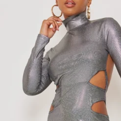 Robe Moulante Argentée Brillante à Manches Longues Et Côtés Découpés -Jolie Vêtue Soldes Magasin 7ff4af39f9527cb59a7216fa39a1c0d73902a00c cnb7454 4