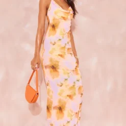 Tall Robe Longue Rose Fleurie à Col Bénitier -Jolie Vêtue Soldes Magasin 803406f0fd3980cf7f5446b1c095587d2a55f807 cnf1330 3