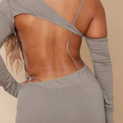 Shape Mini Robe Asymétrique Sable Pâle échancrée Dans Le Dos Détail Bretelle -Jolie Vêtue Soldes Magasin 80f80c7524f9ce44e0894a8bac2ea5bc284c2332 cnd7464 4