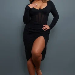 Shape Robe Corset Mi-longue Noire à Manches Longues Et Jupe Froncée