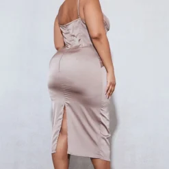 Plus Robe Mi-longue Satinée Café Au Lait à Buste Froncé -Jolie Vêtue Soldes Magasin 8598e10c634ca5624057e11f92312124090bfba4 cnd4874 2