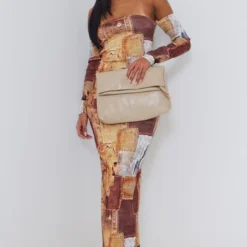 Tall Robe Mi-longue Marron à Imprimé Jean Et épaules Dénudées